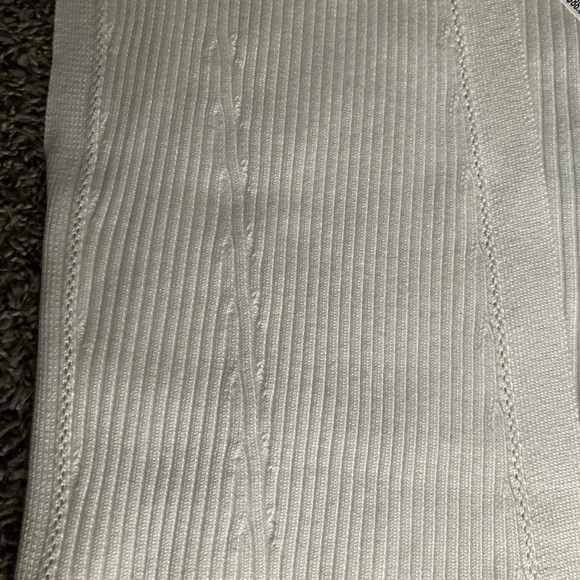 Elie Tahari Long Sleeveless Vest Ivory White Size L NWT - Picture 6 of 12